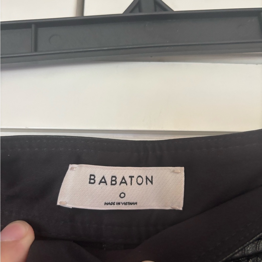 Aritzia Babaton Black Vegan Leather Bermuda shorts size 0 - Picture 3 of 4